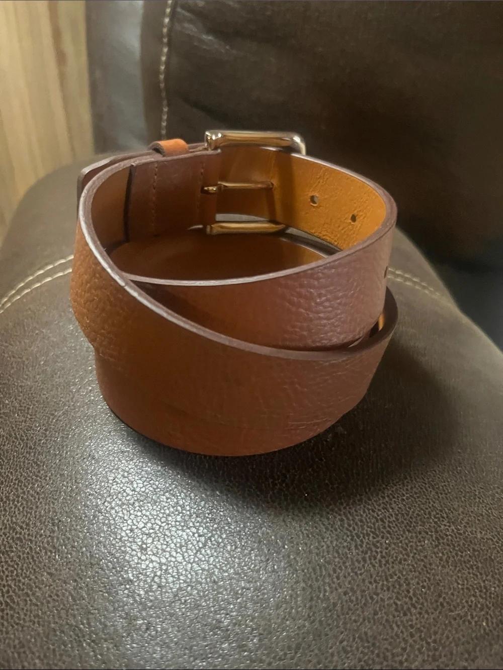 Vineyard Vine Men's Tan Leather Belt - Classic Casual Neutral Dress Silver